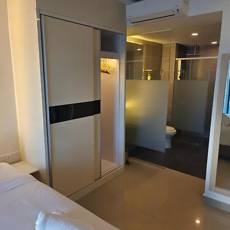 Genting Hilltop Homestay King & 5 Framed Bed For 7 Genting Highlands Exterior photo