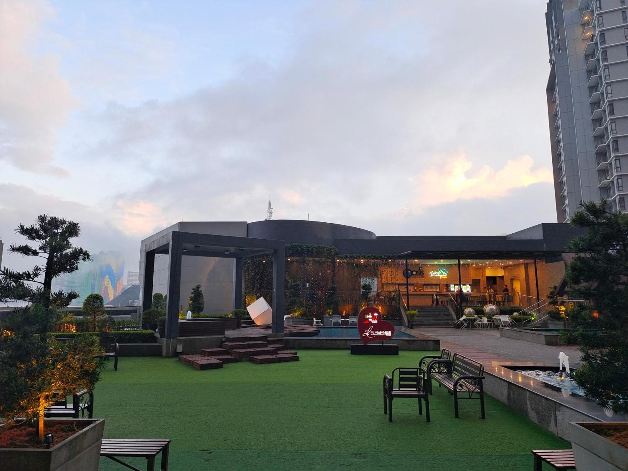 Genting Hilltop King & 5 Framed Bed For 7 * Genting Highlands